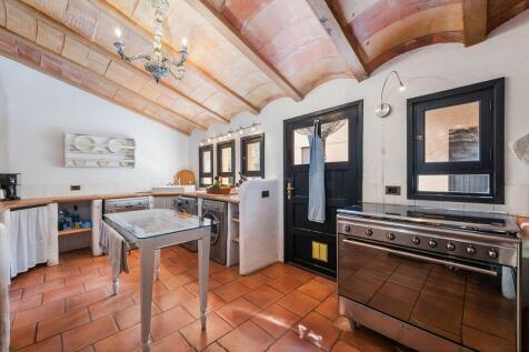 Kitchen (1)