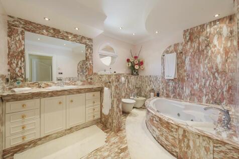 Bathroom (3)