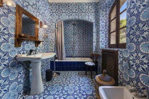 Bathroom (2)