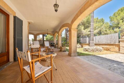 Covered Terrace (5)
