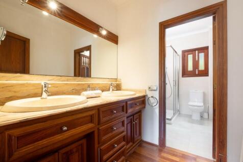 Bathroom (2)