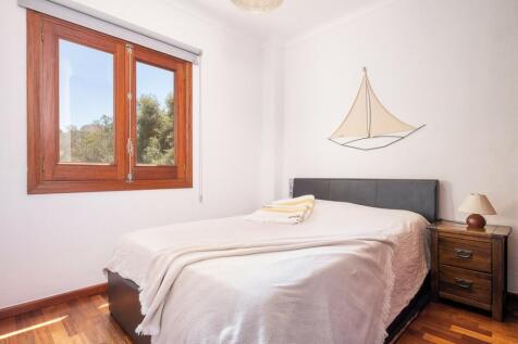Bedroom (2)