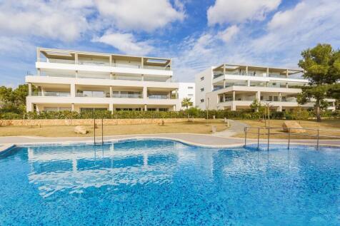 Pool and Exterior (1