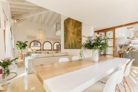 Dining (1)