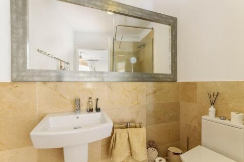 Bathroom (3)
