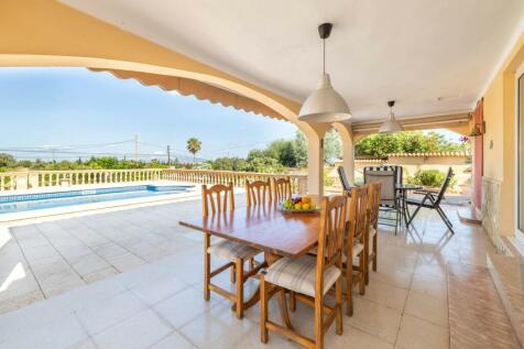 Covered Terrace