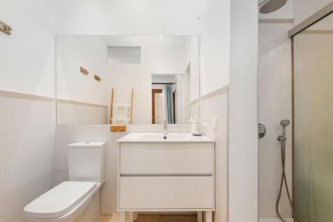 Bathroom (4)