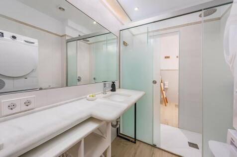 Bathroom (3)