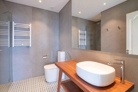 Bathroom (3)