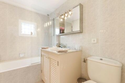 Bathroom (1)