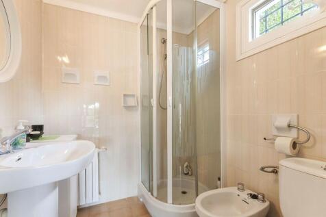 Bathroom (2)