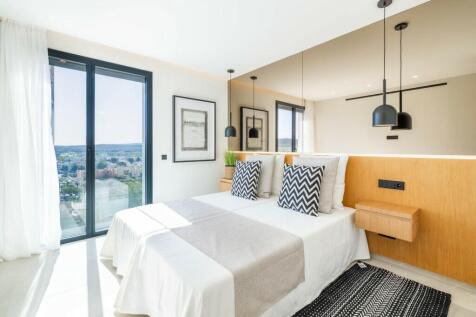 Bedroom (2)