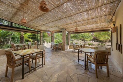 Covered Terrace (1)