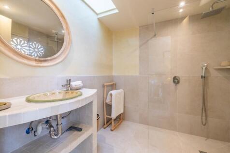 Bathroom (3)
