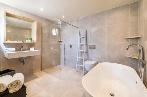 Bathroom (4)