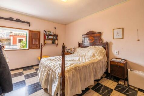 Bedroom (2)
