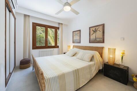 Bedroom (2)
