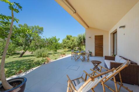 Covered Terrace