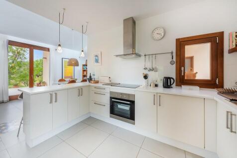 Kitchen (1)