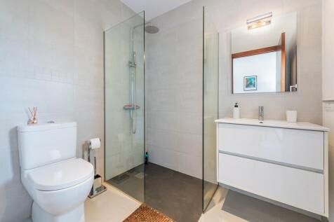 Bathroom (1)