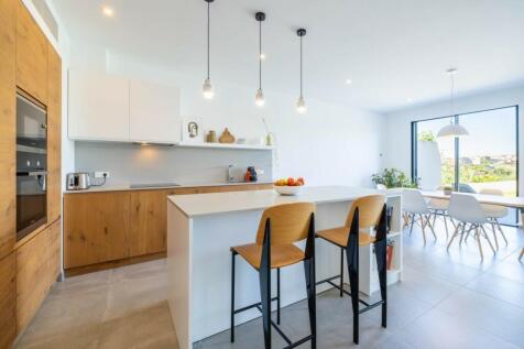 Kitchen (2)
