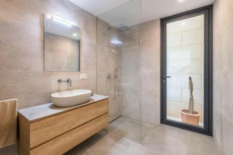 Bathroom (1)