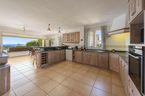 Kitchen (1)