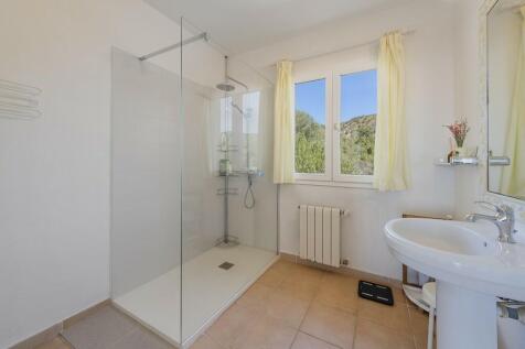 Bathroom (1)