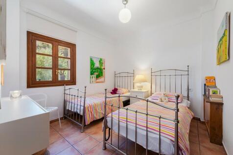 Bedroom (2)