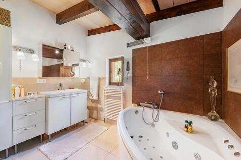 Bathroom (3)