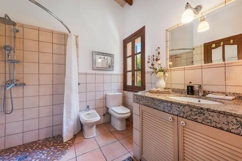 Bathroom (4)