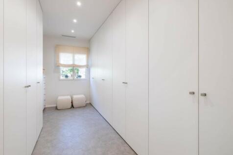 Dressing Room