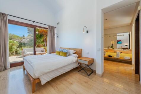 Bedroom (7)