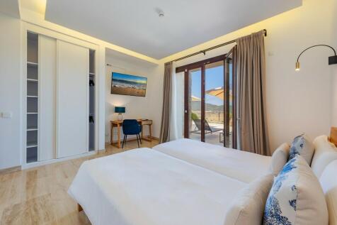 Bedroom (3)