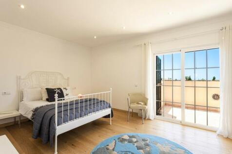 Bedroom (2)