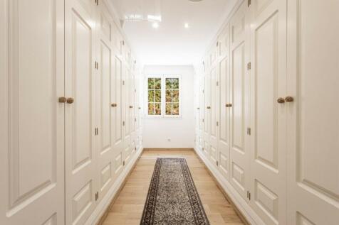 Dressing Room