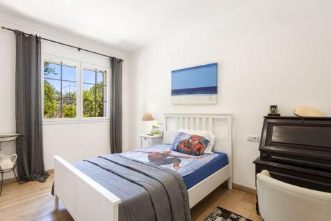 Bedroom (3)