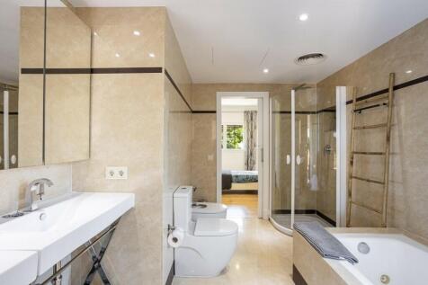 Bathroom (1)