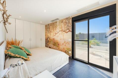 Bedroom (1)