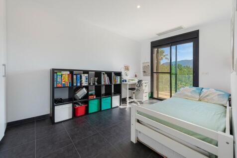 Bedroom (3)