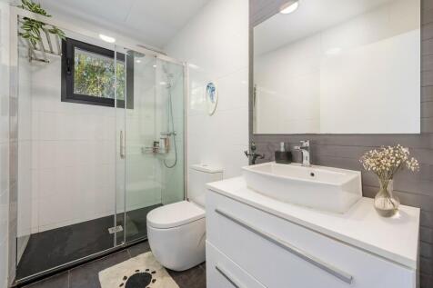 Bathroom (2)
