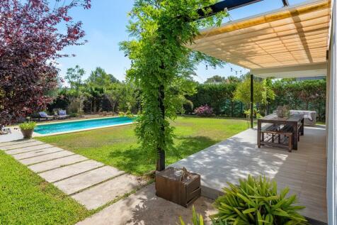 Pool Terrace (2)