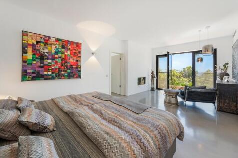 Bedroom (2)