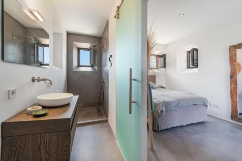 Bedroom (7)