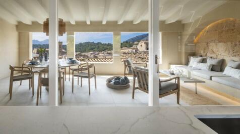 Enclosed Terrace