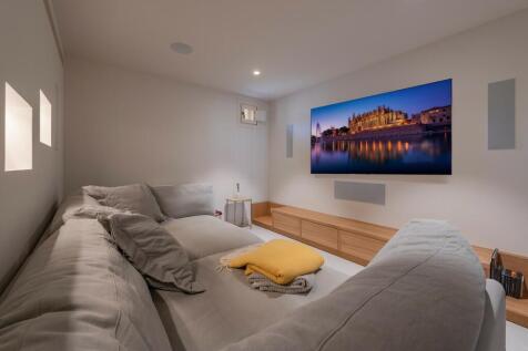 Home cinema