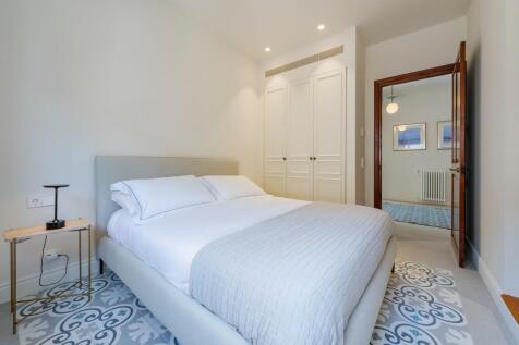 Bedroom (2)