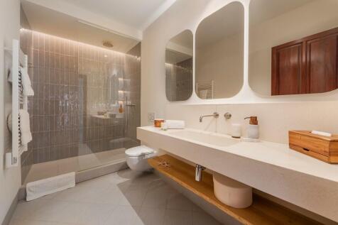 Bathroom (2)
