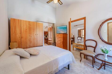 Bedroom (2)