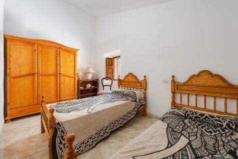 Bedroom (3)